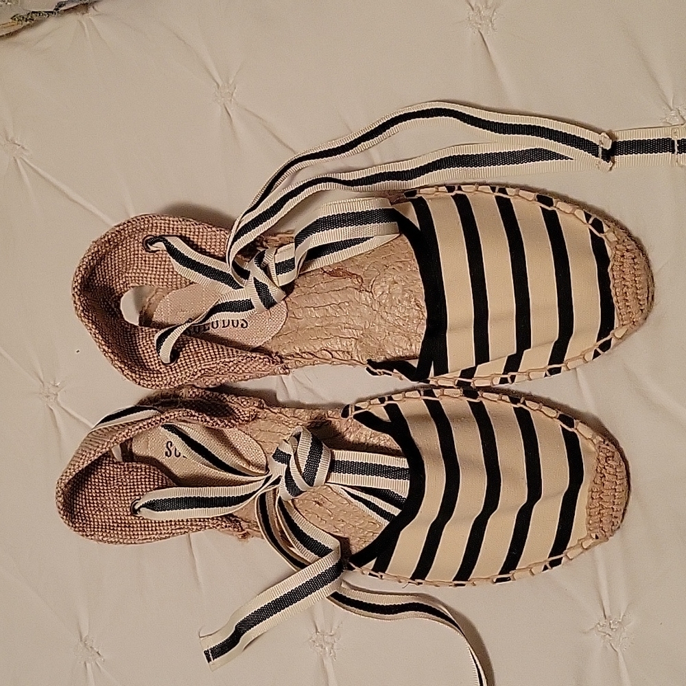 Womens flats